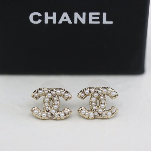 ✅ Chanel  earrings - Picture 2 of 5
